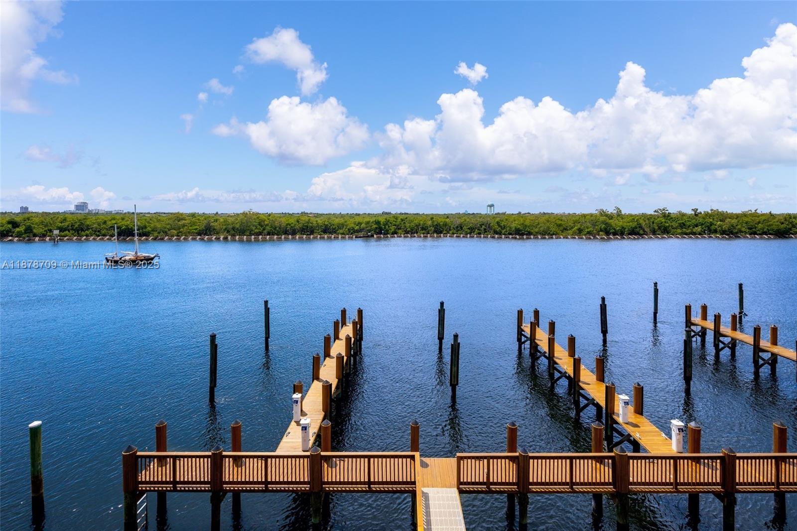 HOLLYWOOD BEACH SECOND AD - Residential