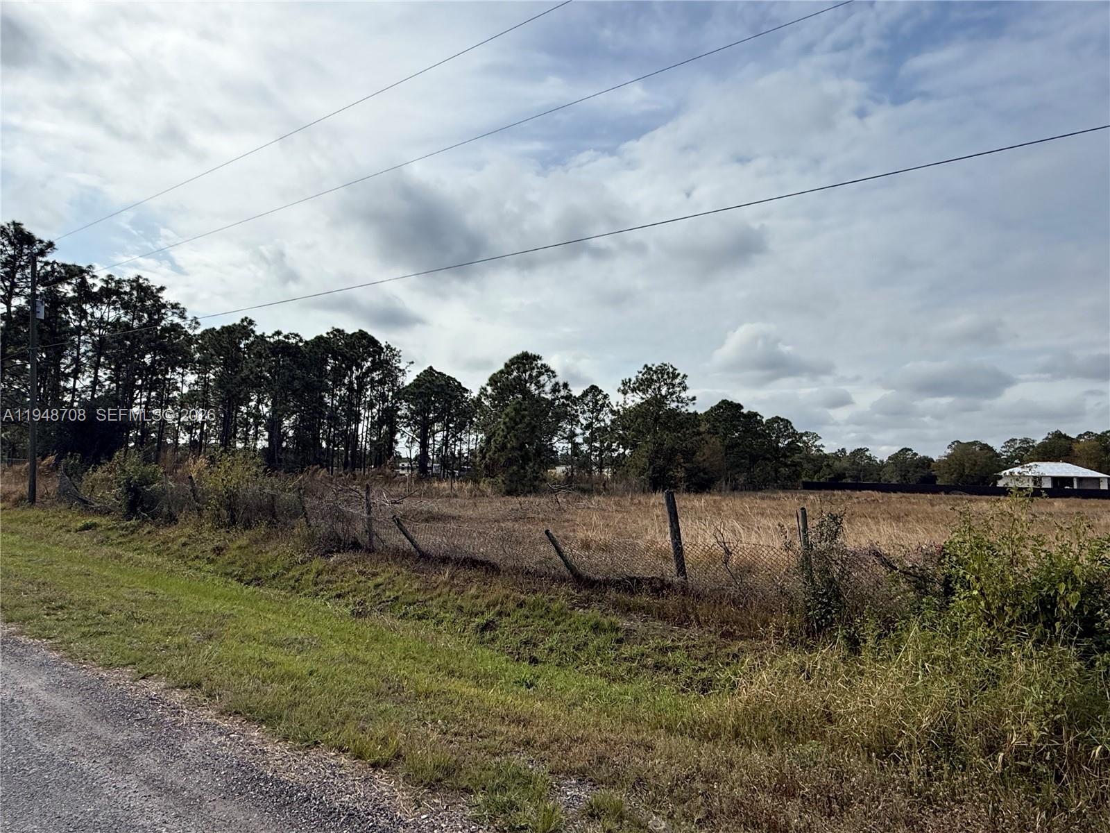 MOTURA RANCH ESTATES - Land