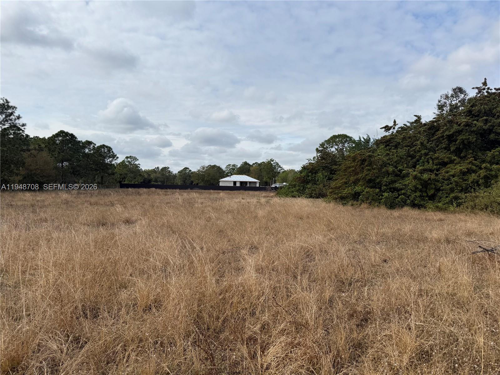 MOTURA RANCH ESTATES - Land