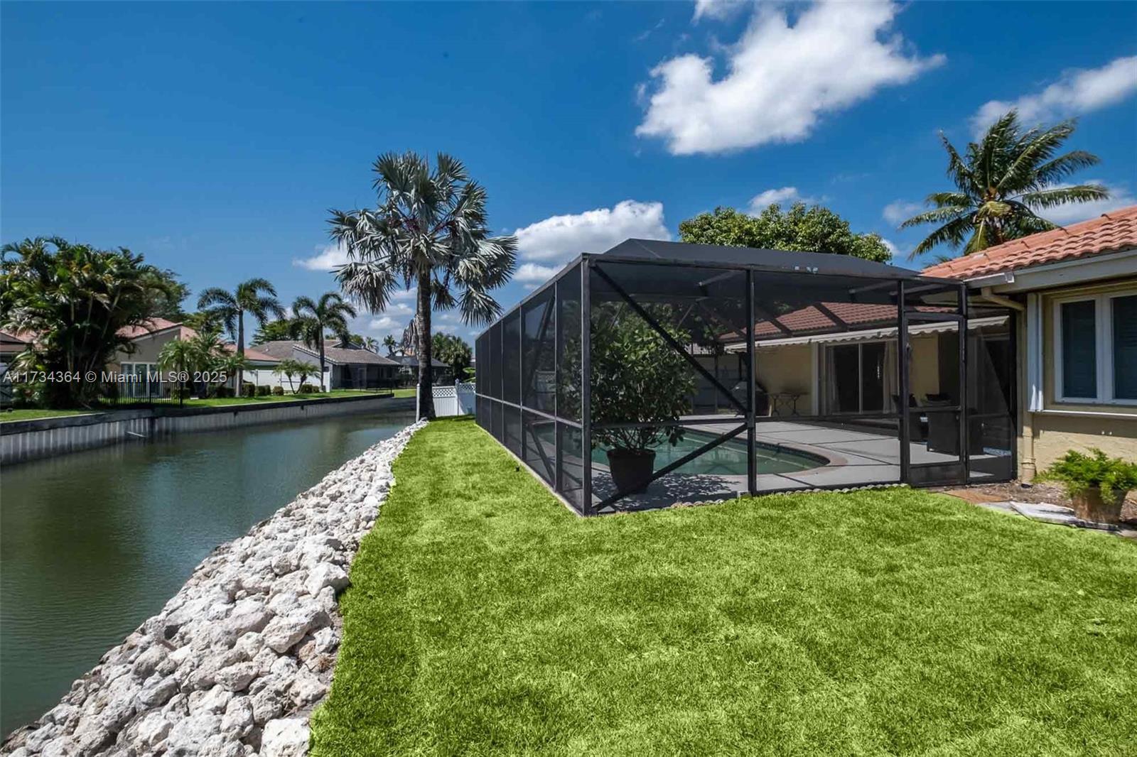 7260 NW 4th Ave