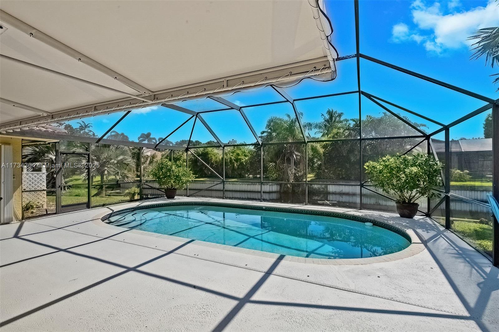 HIDDEN LAKE - Residential