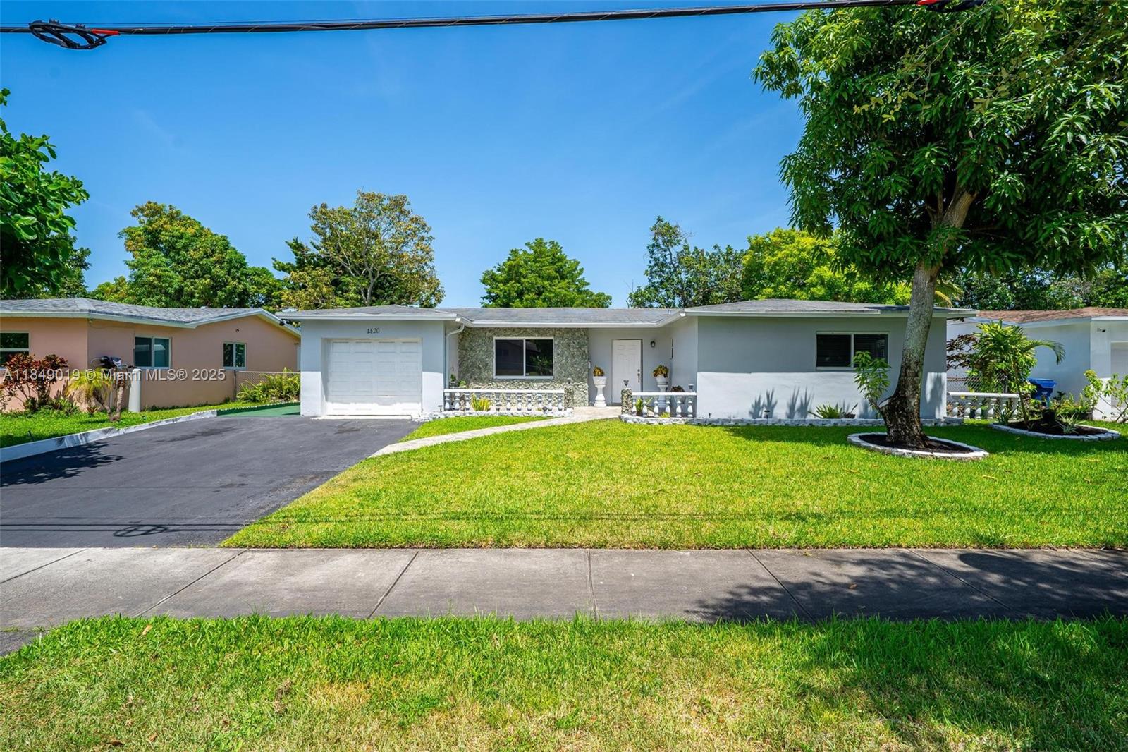 1420 NW 56th Ave, Lauderhill, FL, 33313/$449,900 1 1420 NW 56th Ave