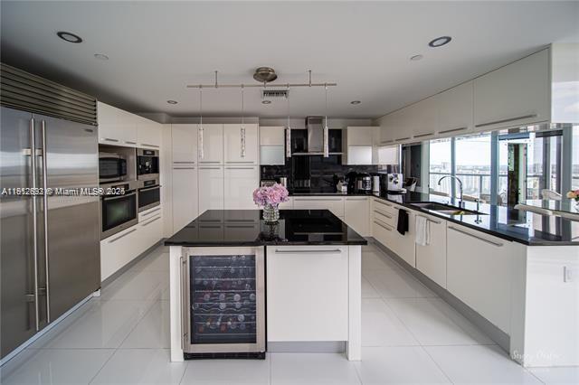 JADE OCEAN CONDO - Residential Lease