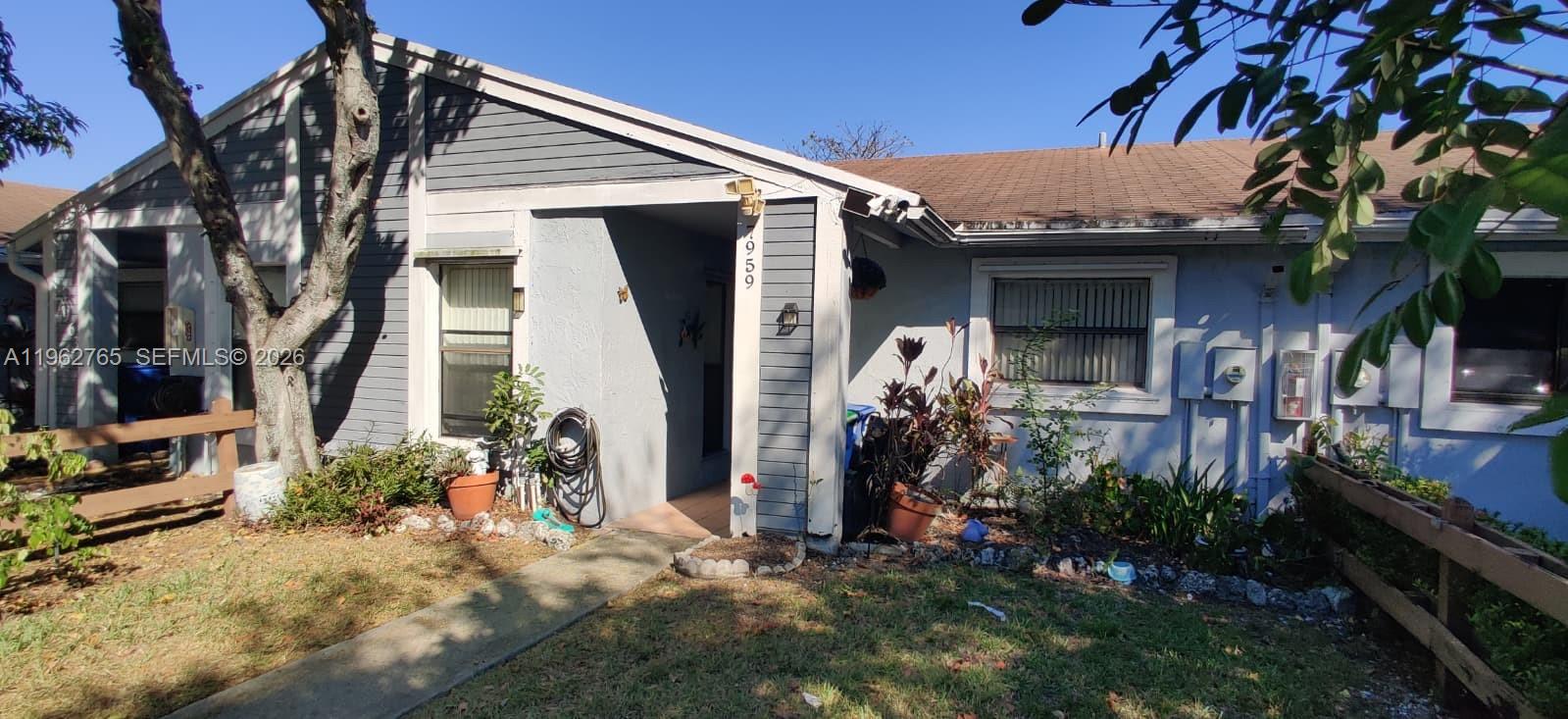 HEFTLER TOWNHOUSES AT REDB - Residential