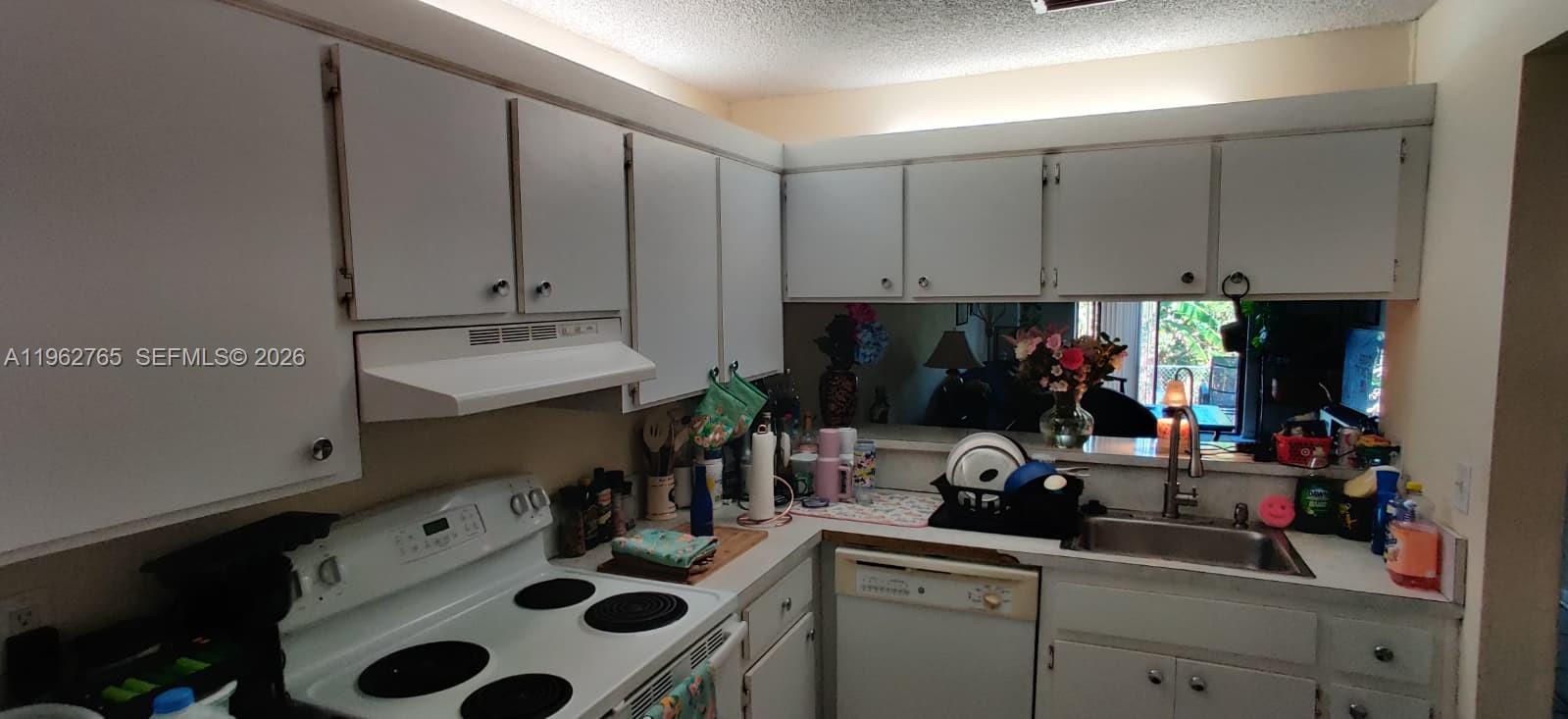 HEFTLER TOWNHOUSES AT REDB - Residential