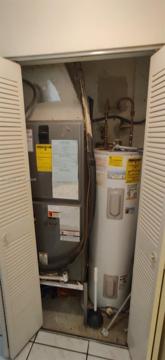 HEFTLER TOWNHOUSES AT REDB - Residential