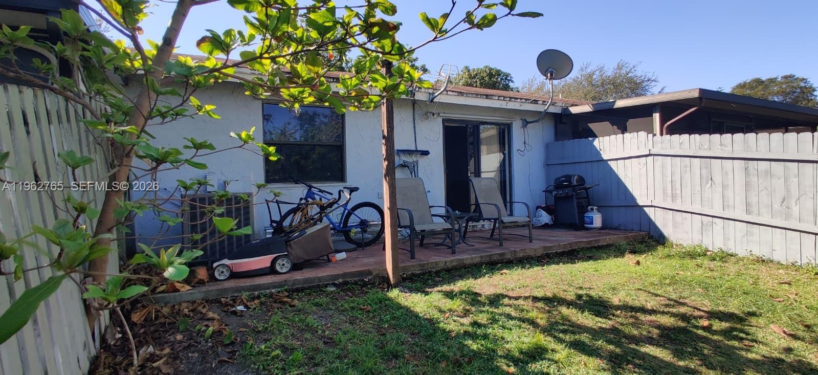 HEFTLER TOWNHOUSES AT REDB - Residential