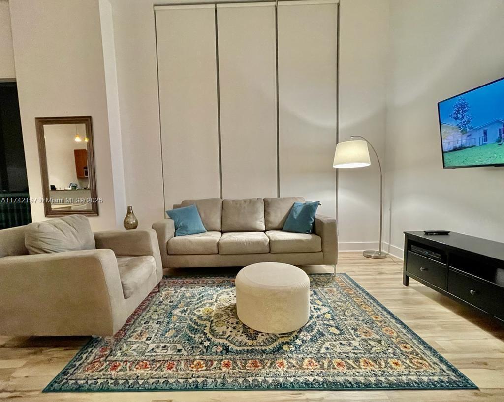 METROPOLIS I AT DADELAND - Residential