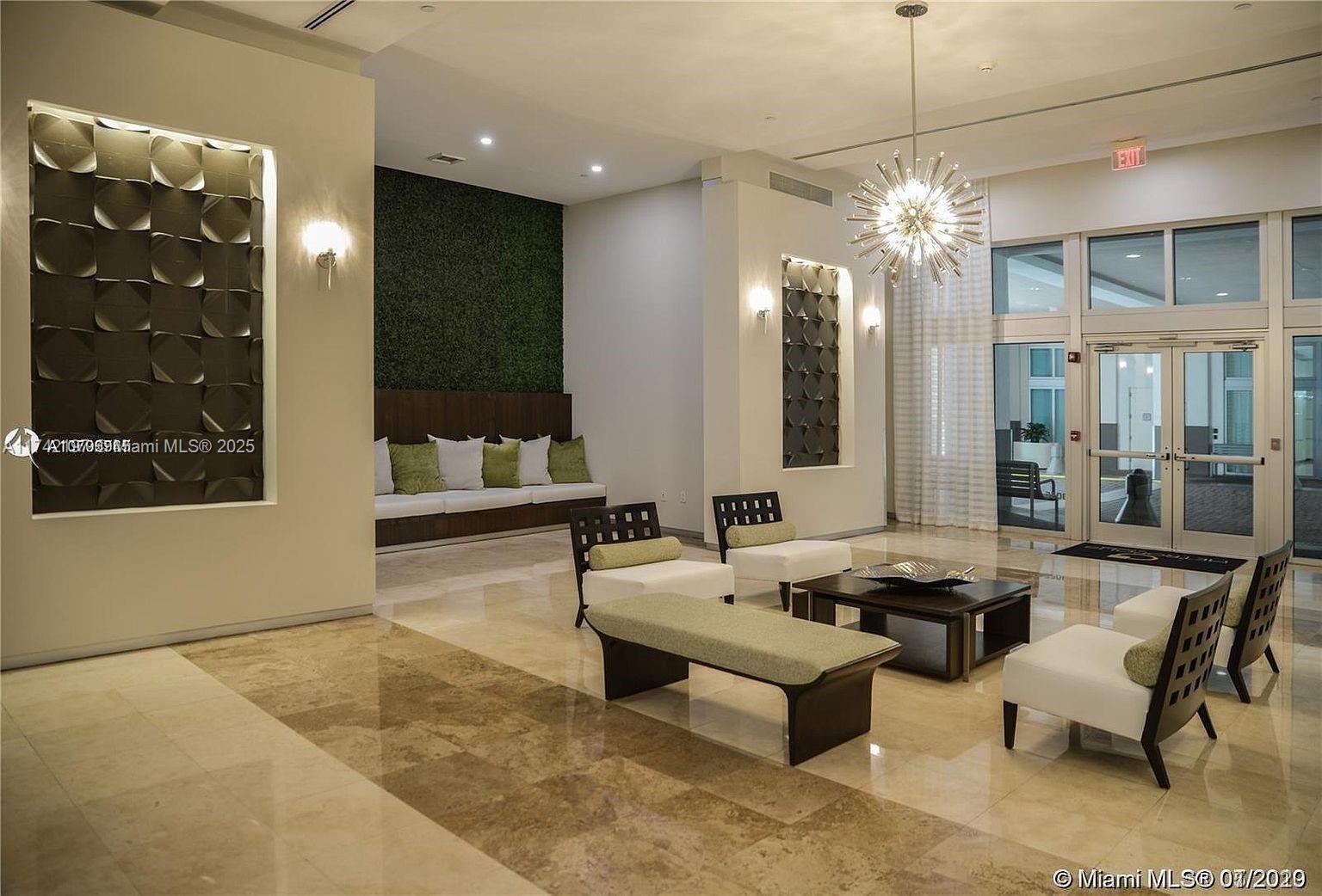 METROPOLIS I AT DADELAND - Residential