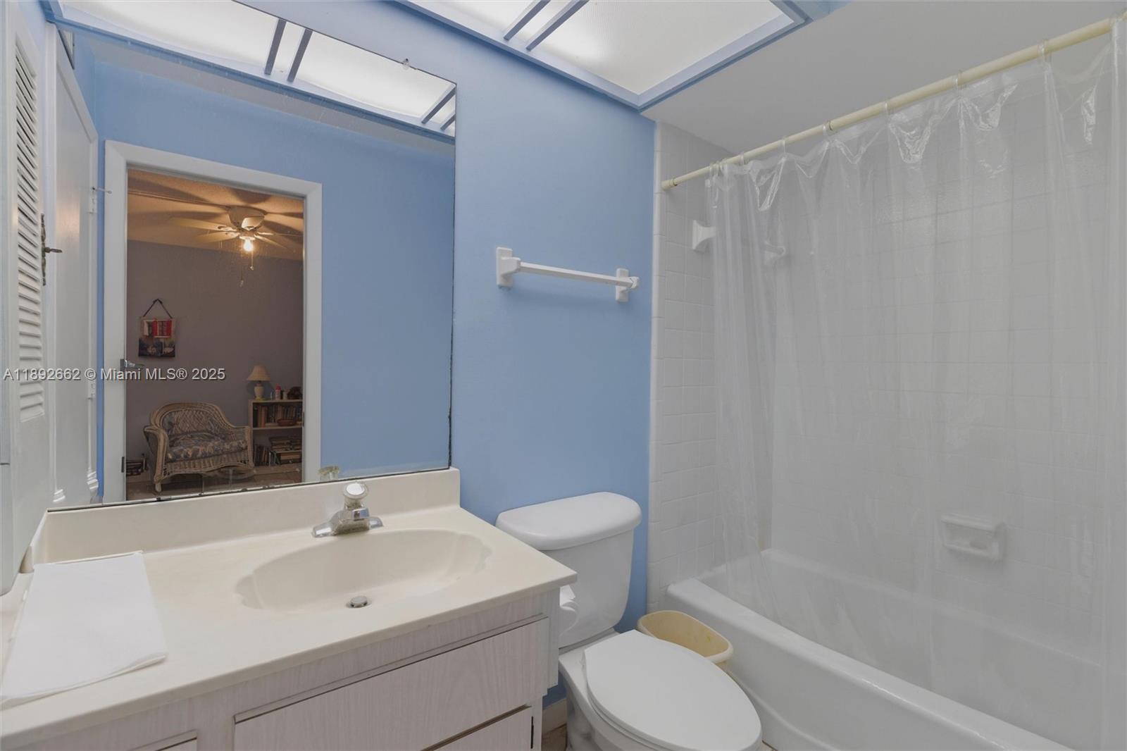 LAKEWOOD VILLAS III LW - Residential
