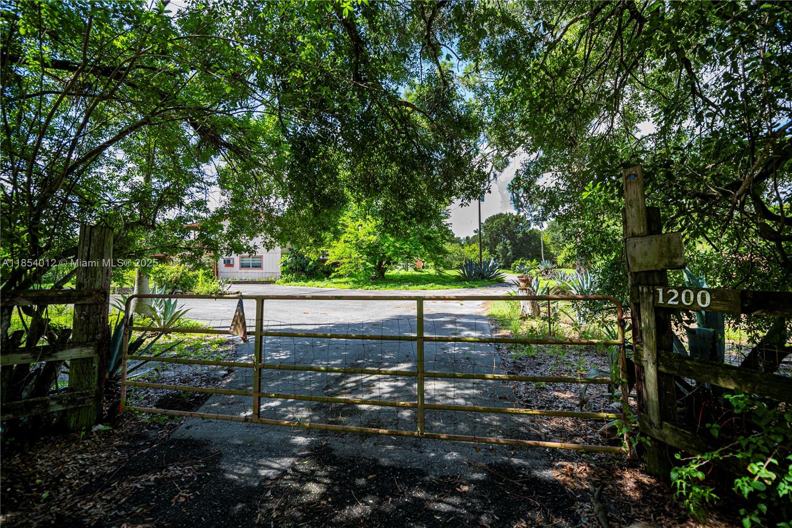 Pioneer Plantation - Residential