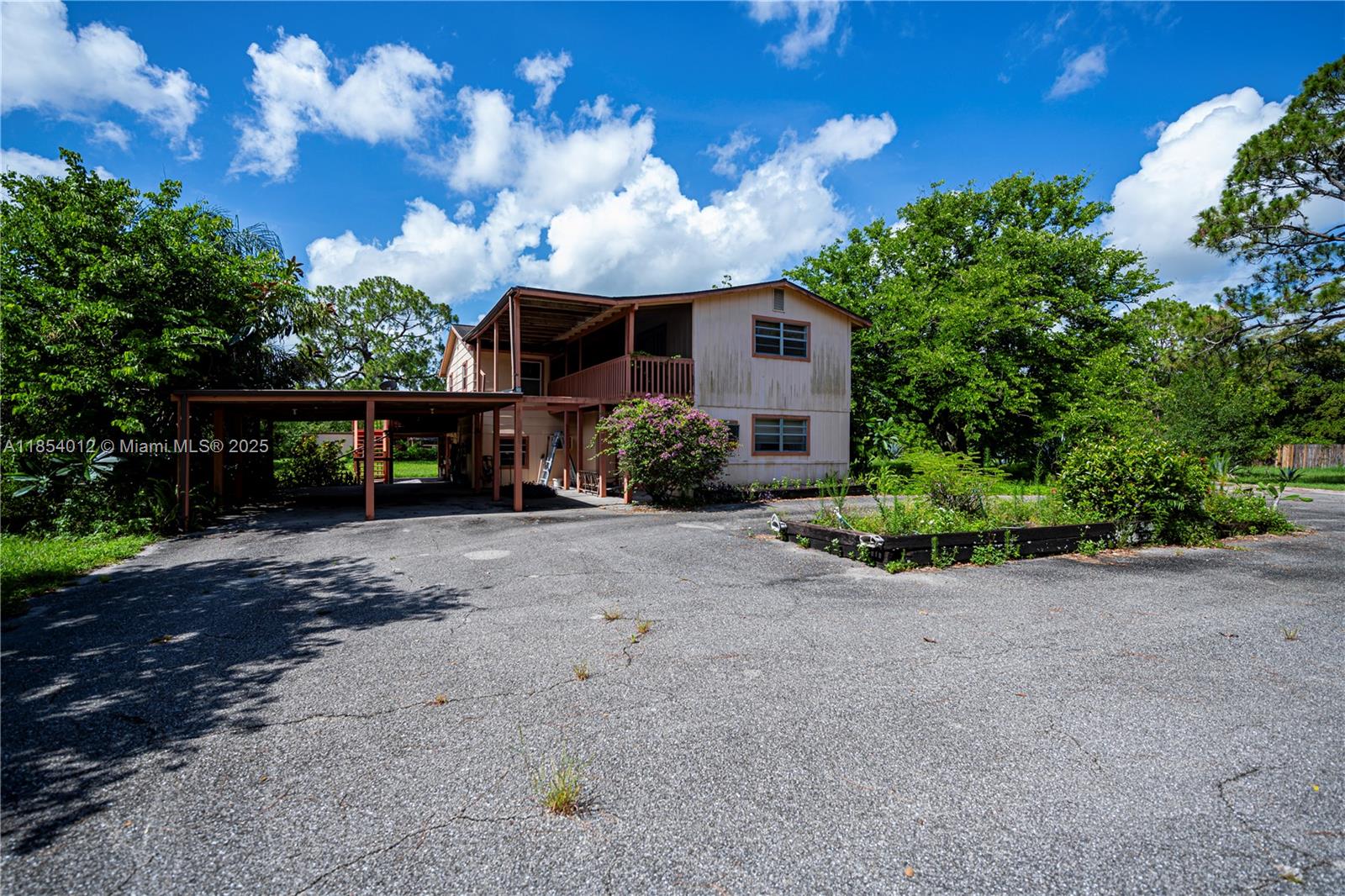 Pioneer Plantation - Residential