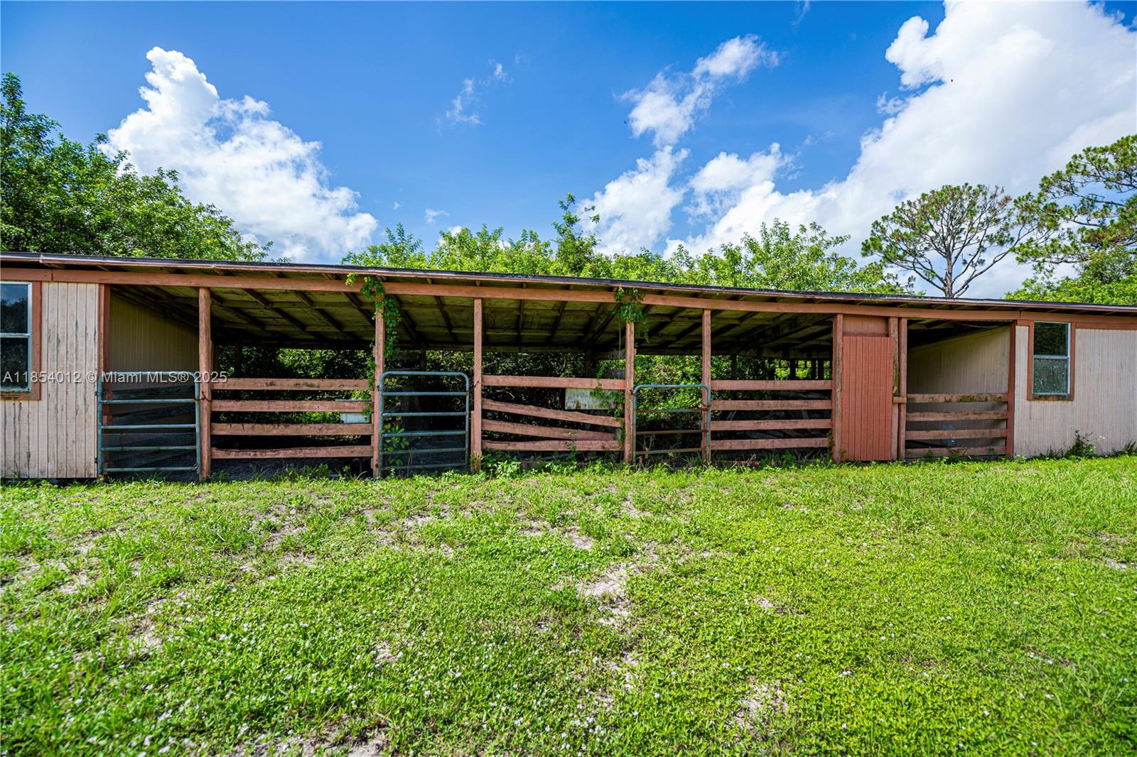 Pioneer Plantation - Residential