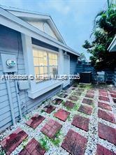 Beautiful and very private efficiency in a very nice and quiet area