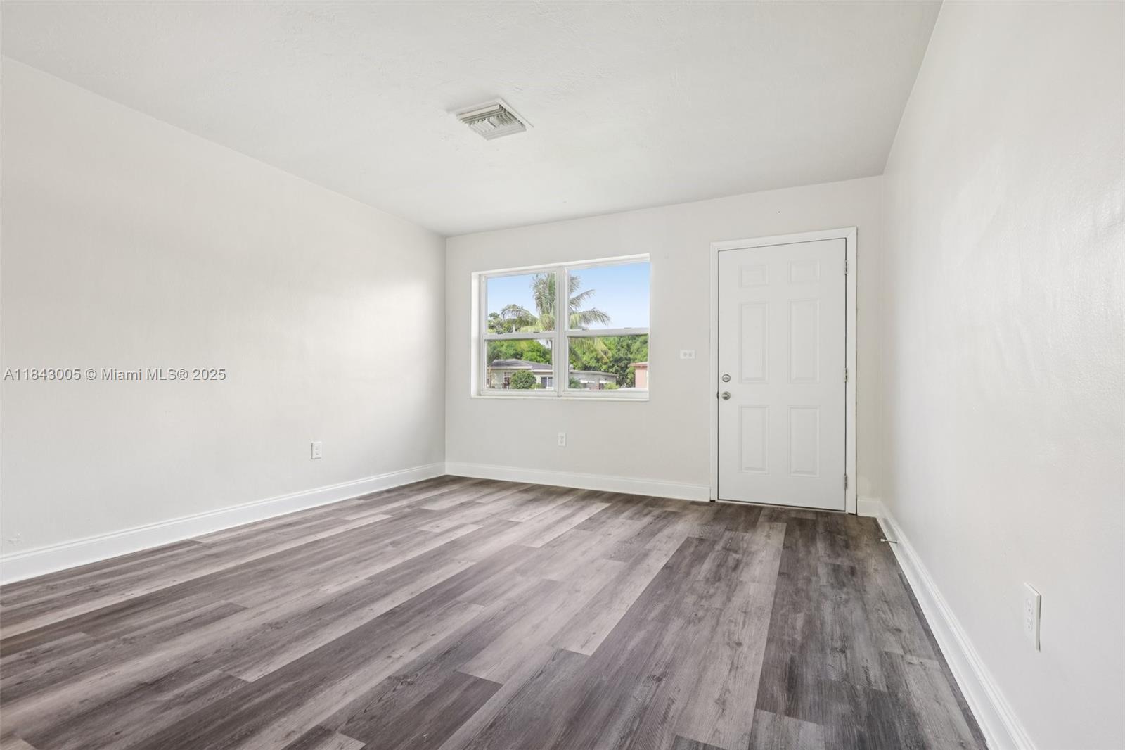 NORTH RIDGE 1ST ADDN - Residential