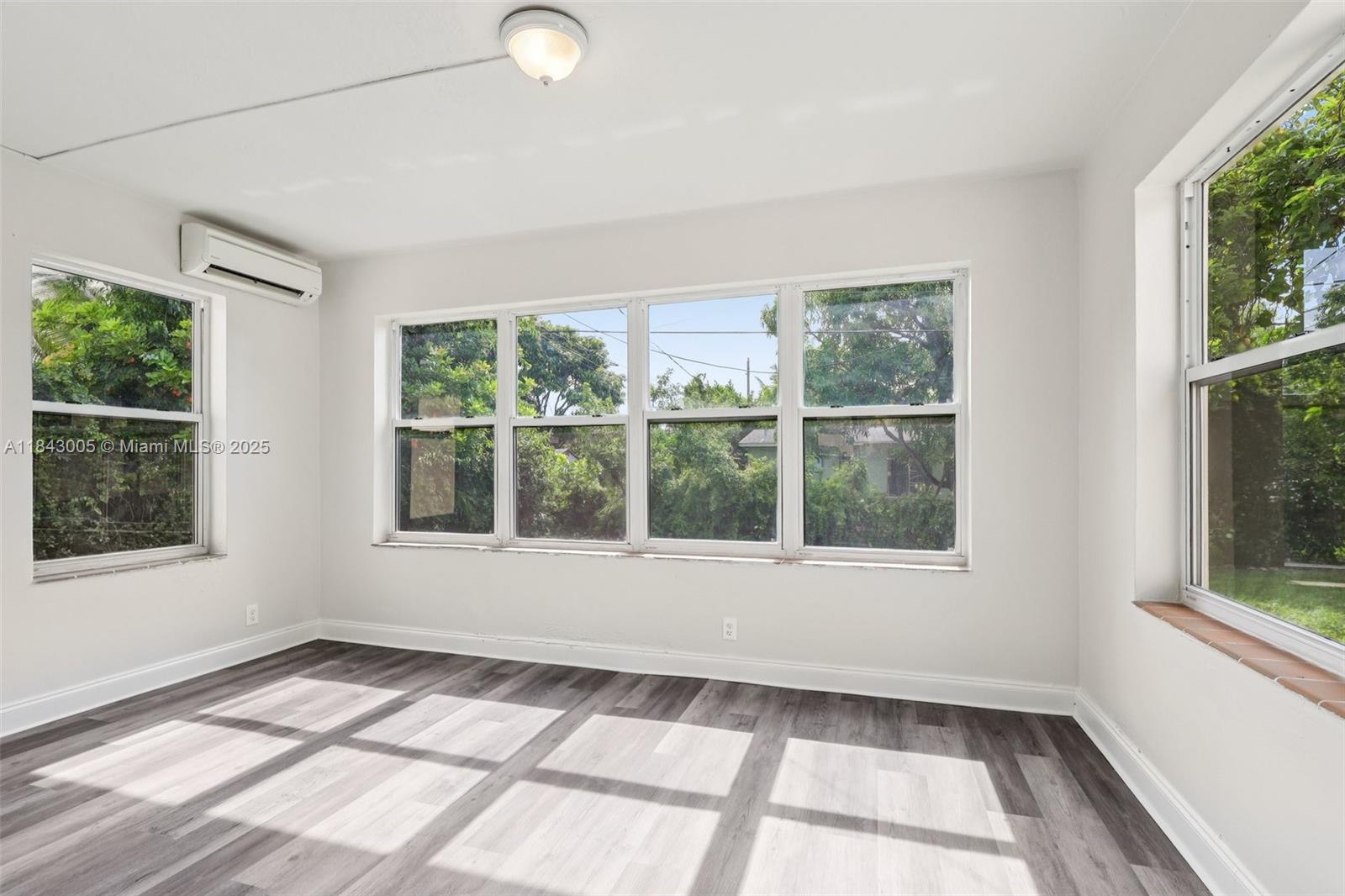 NORTH RIDGE 1ST ADDN - Residential