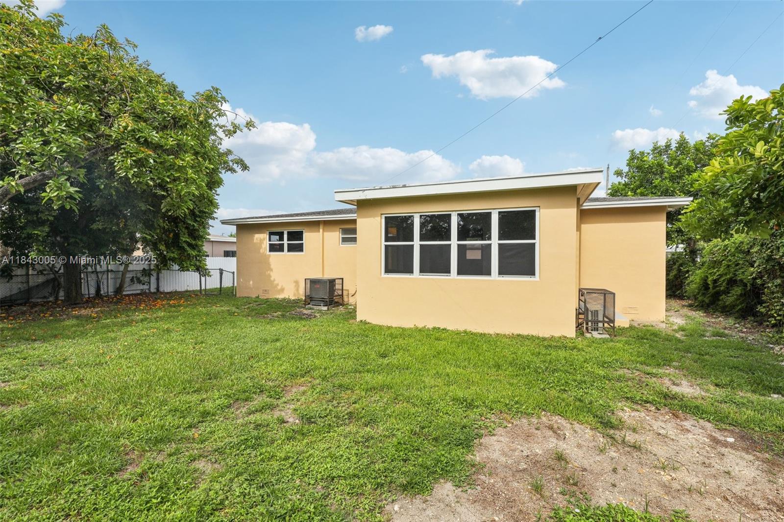 NORTH RIDGE 1ST ADDN - Residential