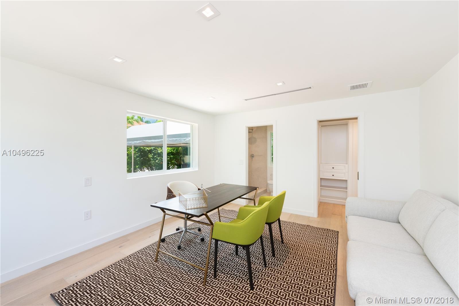 SUNSET ISLANDS-ISLAND NO - Residential