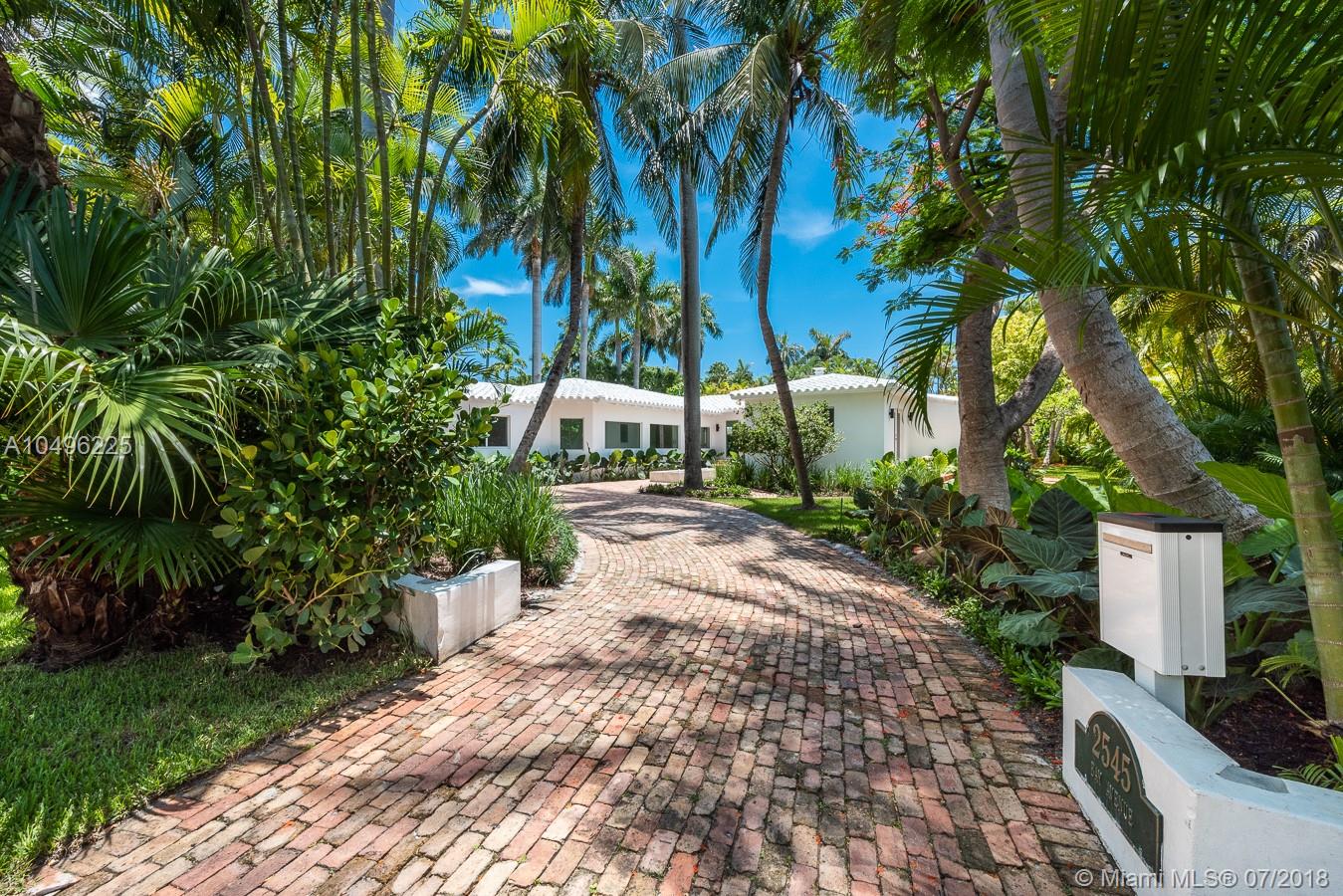 SUNSET ISLANDS-ISLAND NO - Residential