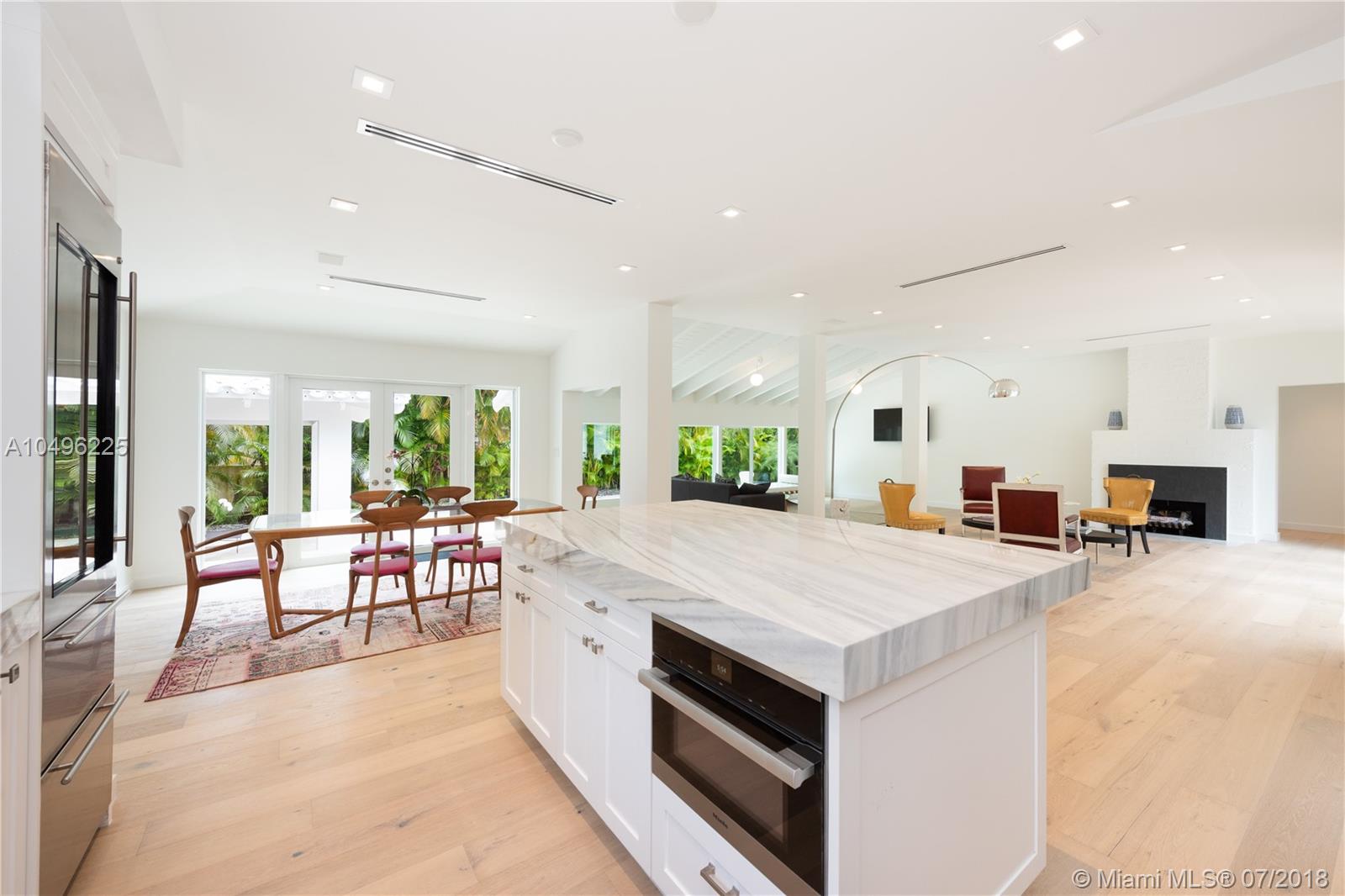 SUNSET ISLANDS-ISLAND NO - Residential