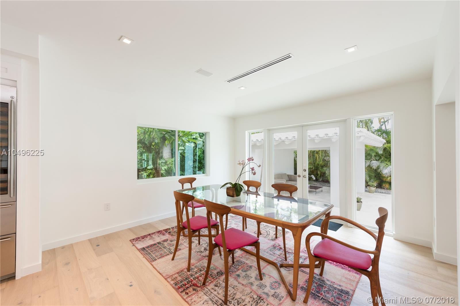 SUNSET ISLANDS-ISLAND NO - Residential