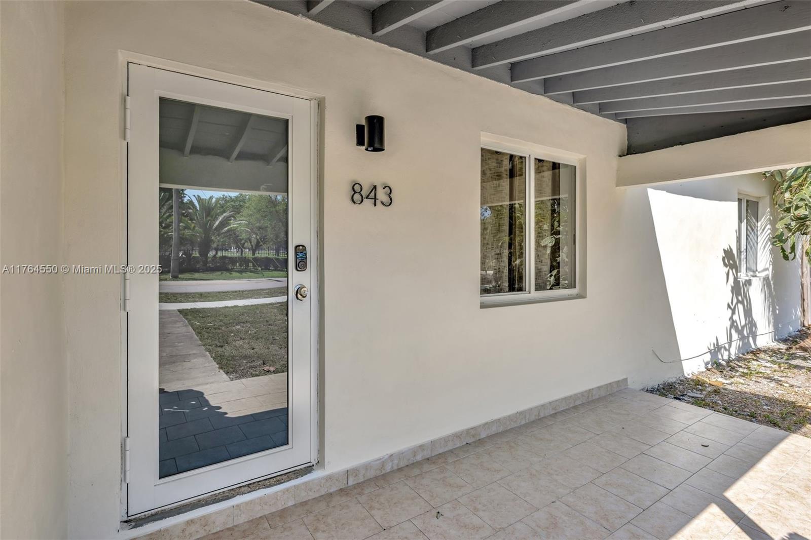 843 SW 20th St