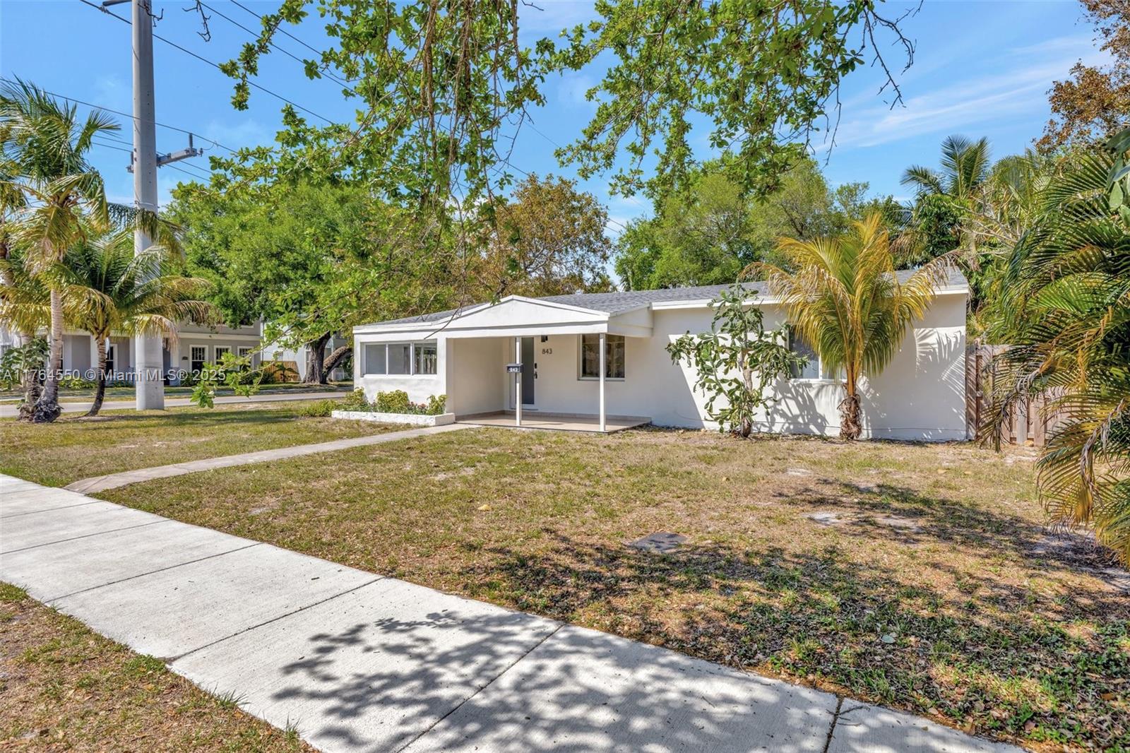 843 SW 20th St