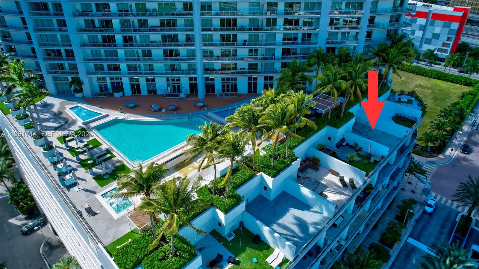 IVY CONDO - Residential