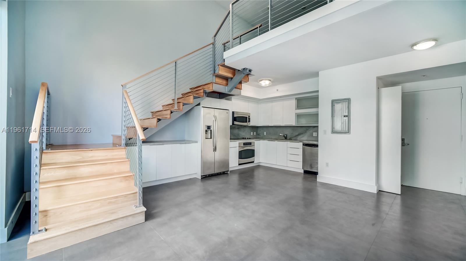 IVY CONDO - Residential