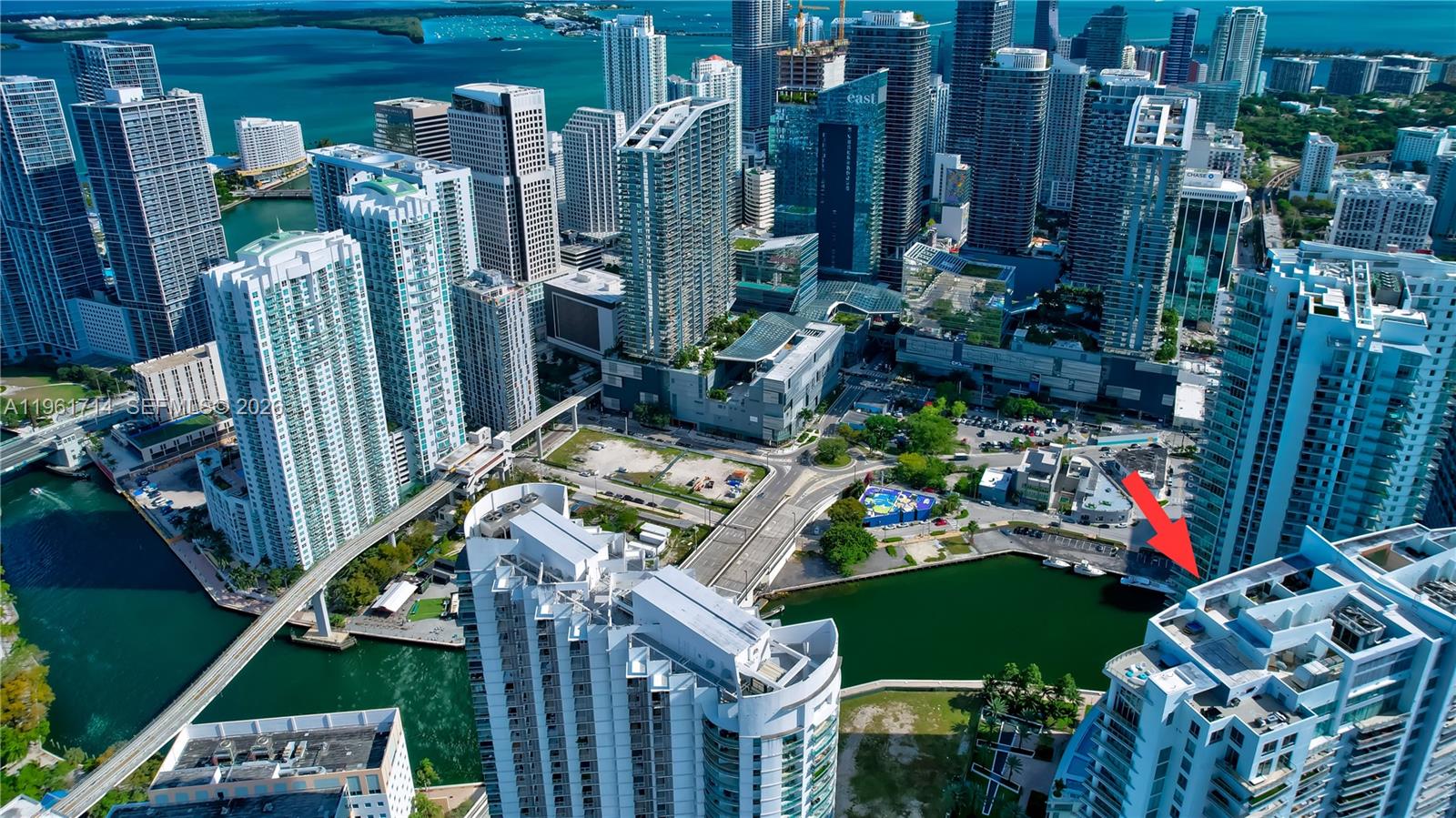 IVY CONDO - Residential