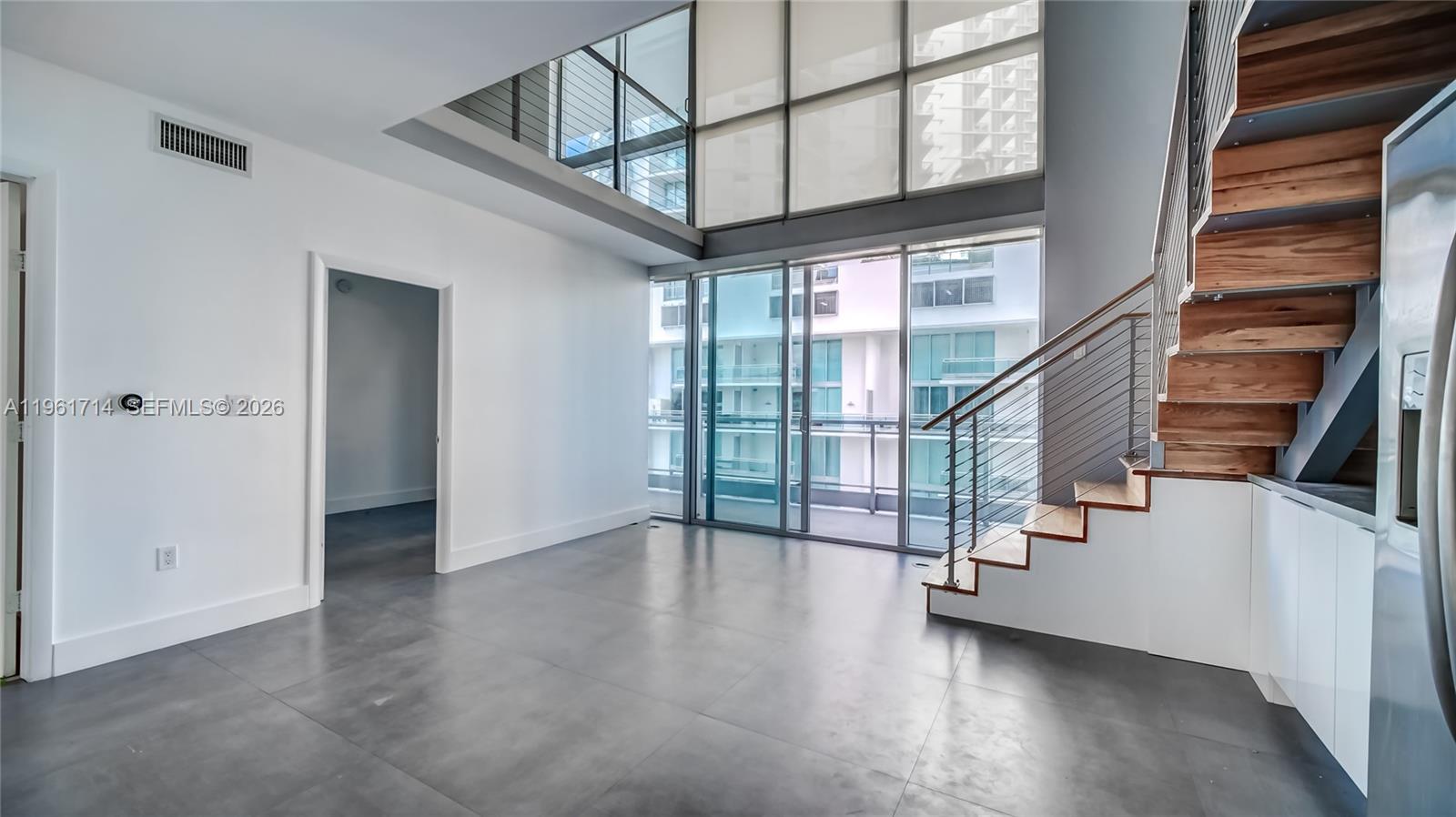 IVY CONDO - Residential