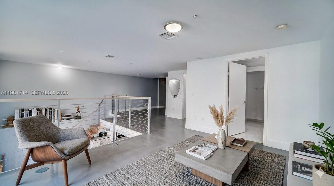 IVY CONDO - Residential