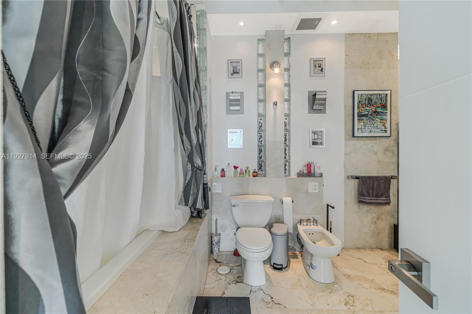 MIDTOWN LOFTS CONDO - Residential