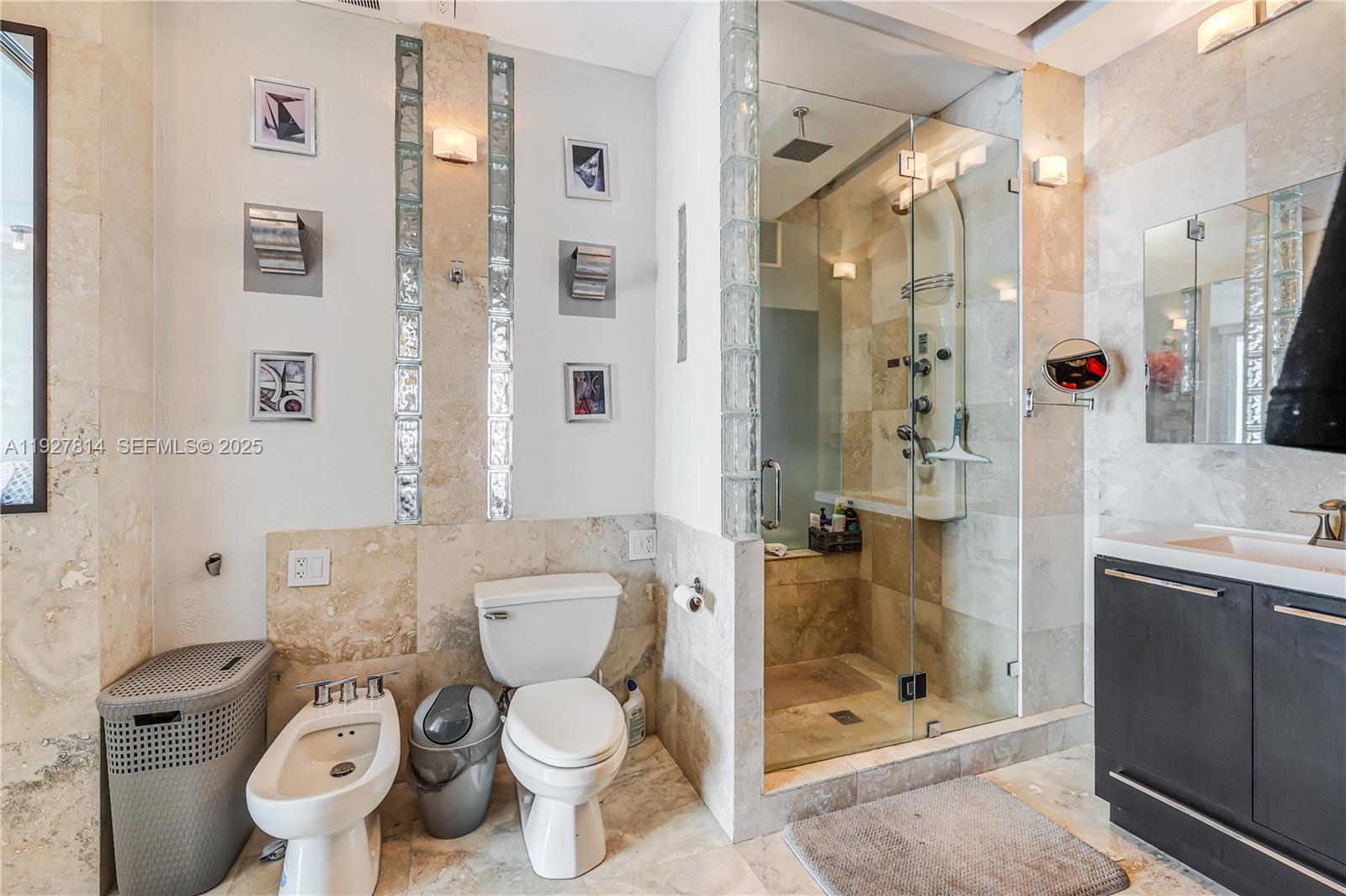 MIDTOWN LOFTS CONDO - Residential