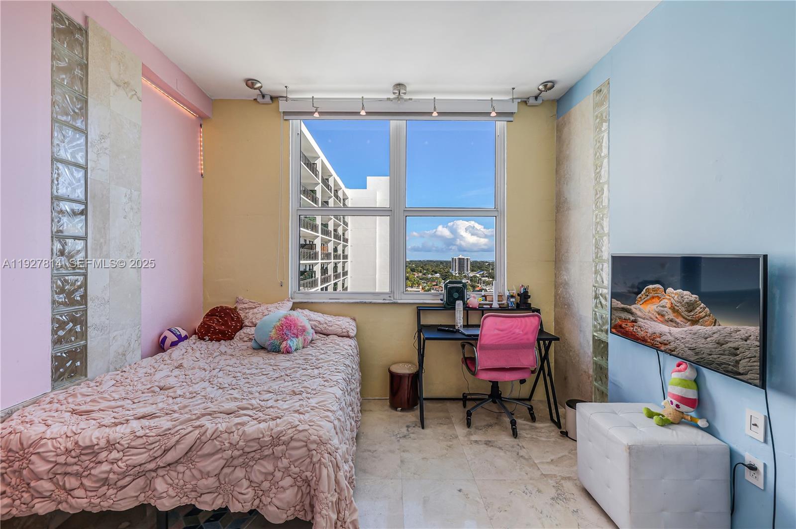 MIDTOWN LOFTS CONDO - Residential