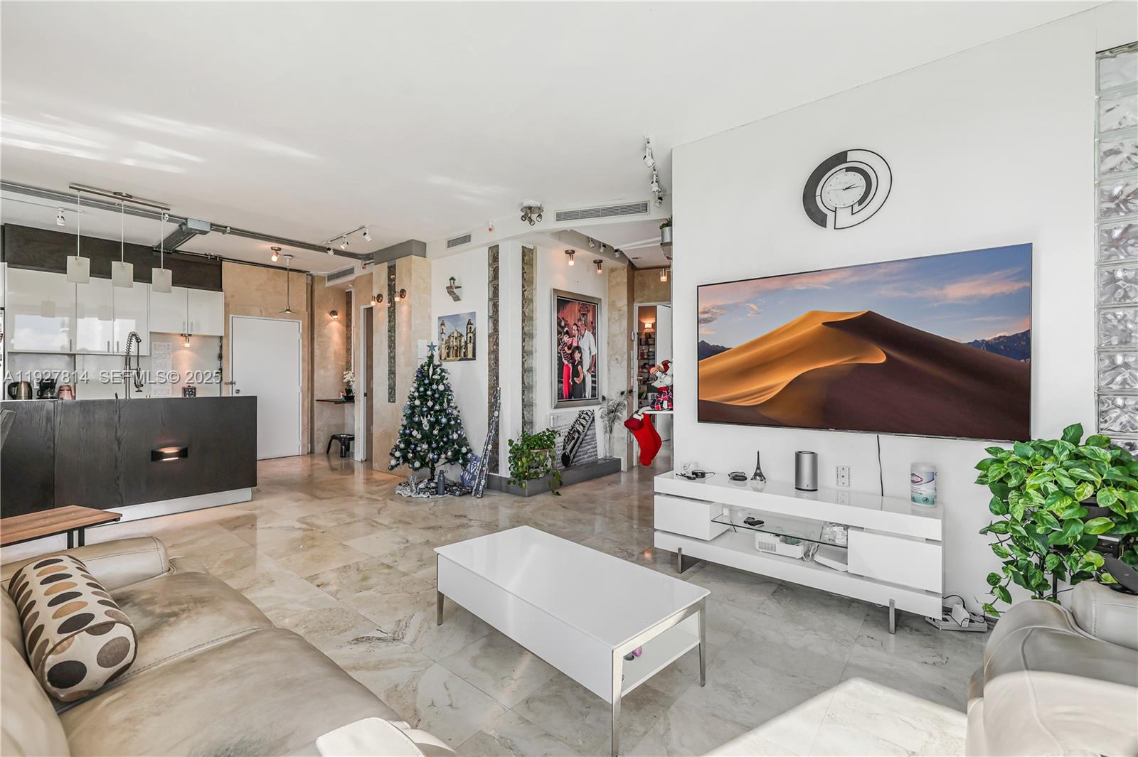 MIDTOWN LOFTS CONDO - Residential