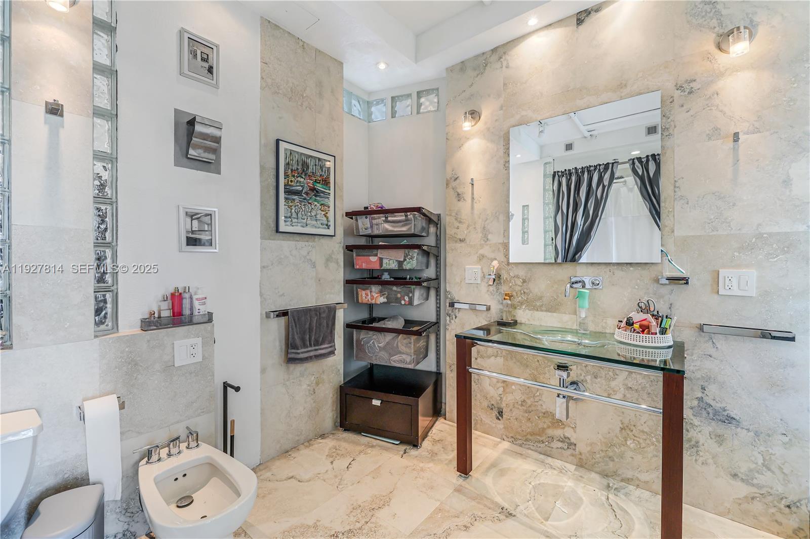 MIDTOWN LOFTS CONDO - Residential