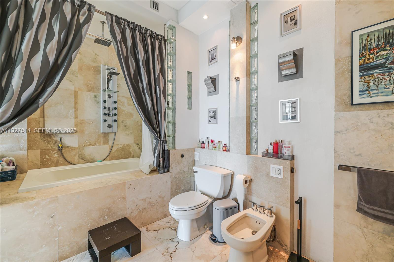 MIDTOWN LOFTS CONDO - Residential