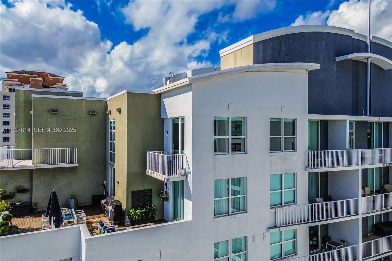 MIDTOWN LOFTS CONDO - Residential