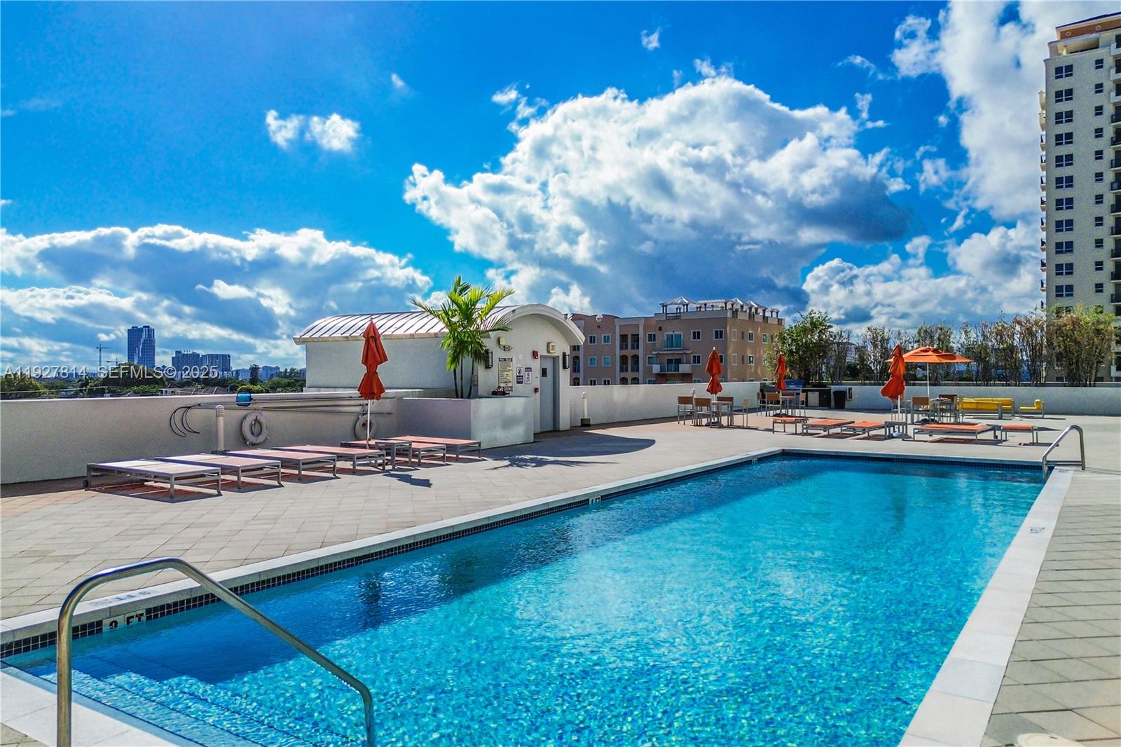 MIDTOWN LOFTS CONDO - Residential