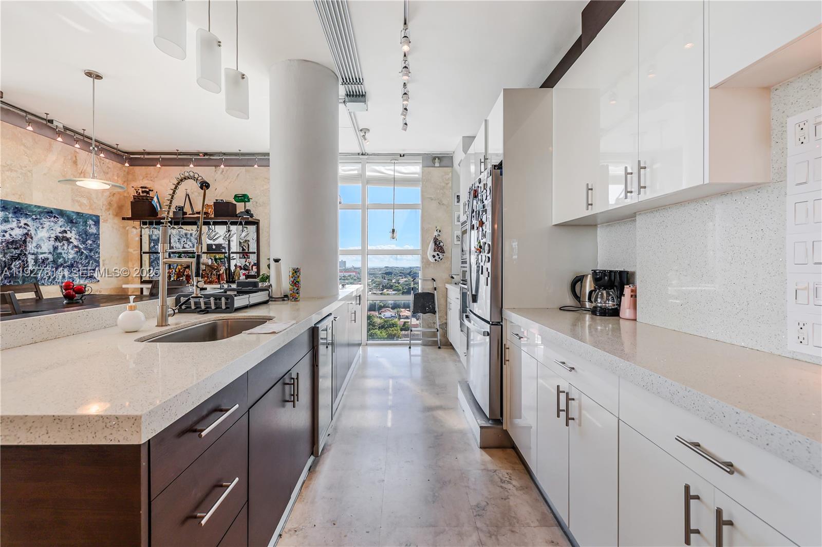 MIDTOWN LOFTS CONDO - Residential