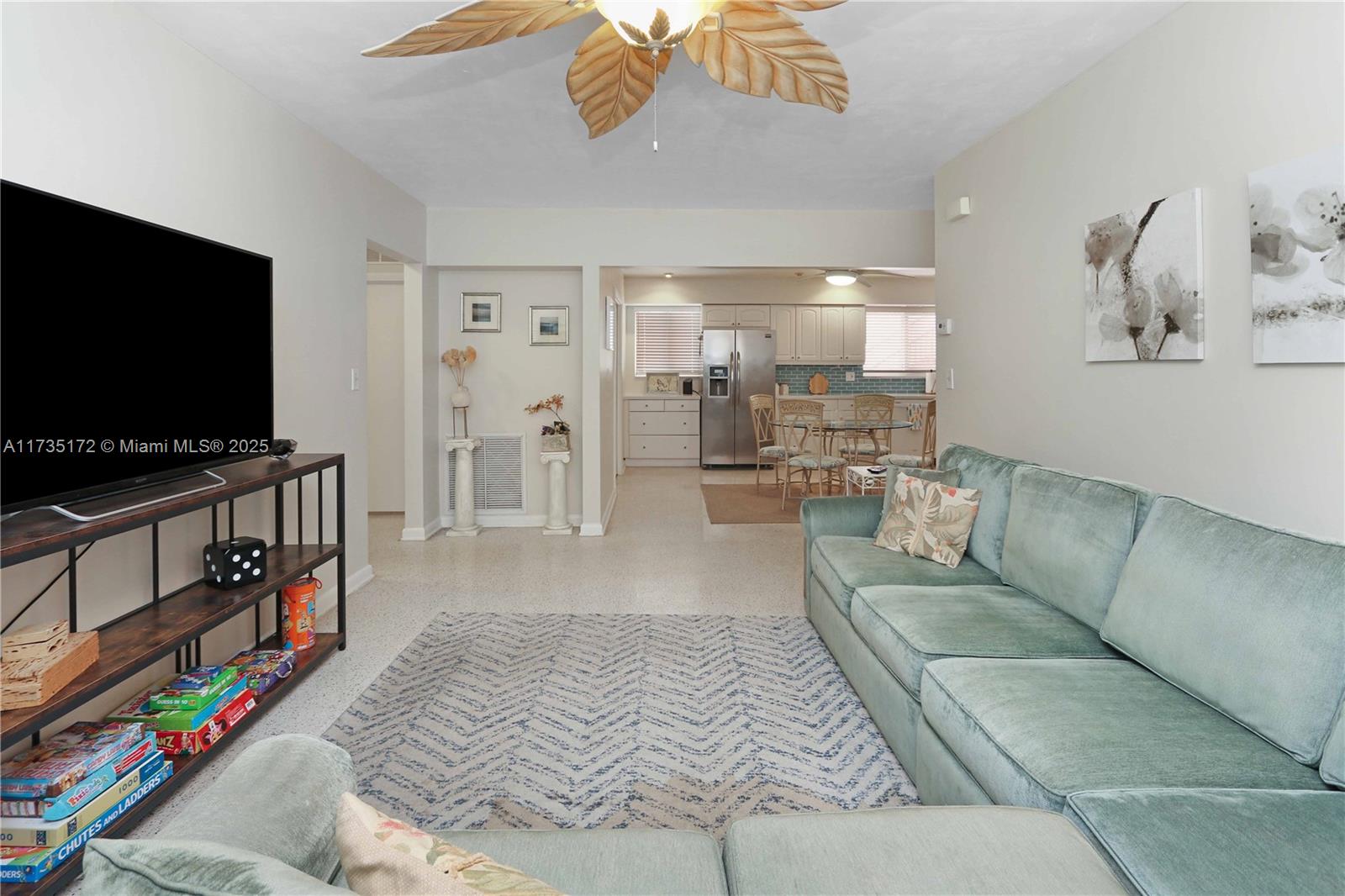 HOLLYWOOD BEACH - Residential Lease