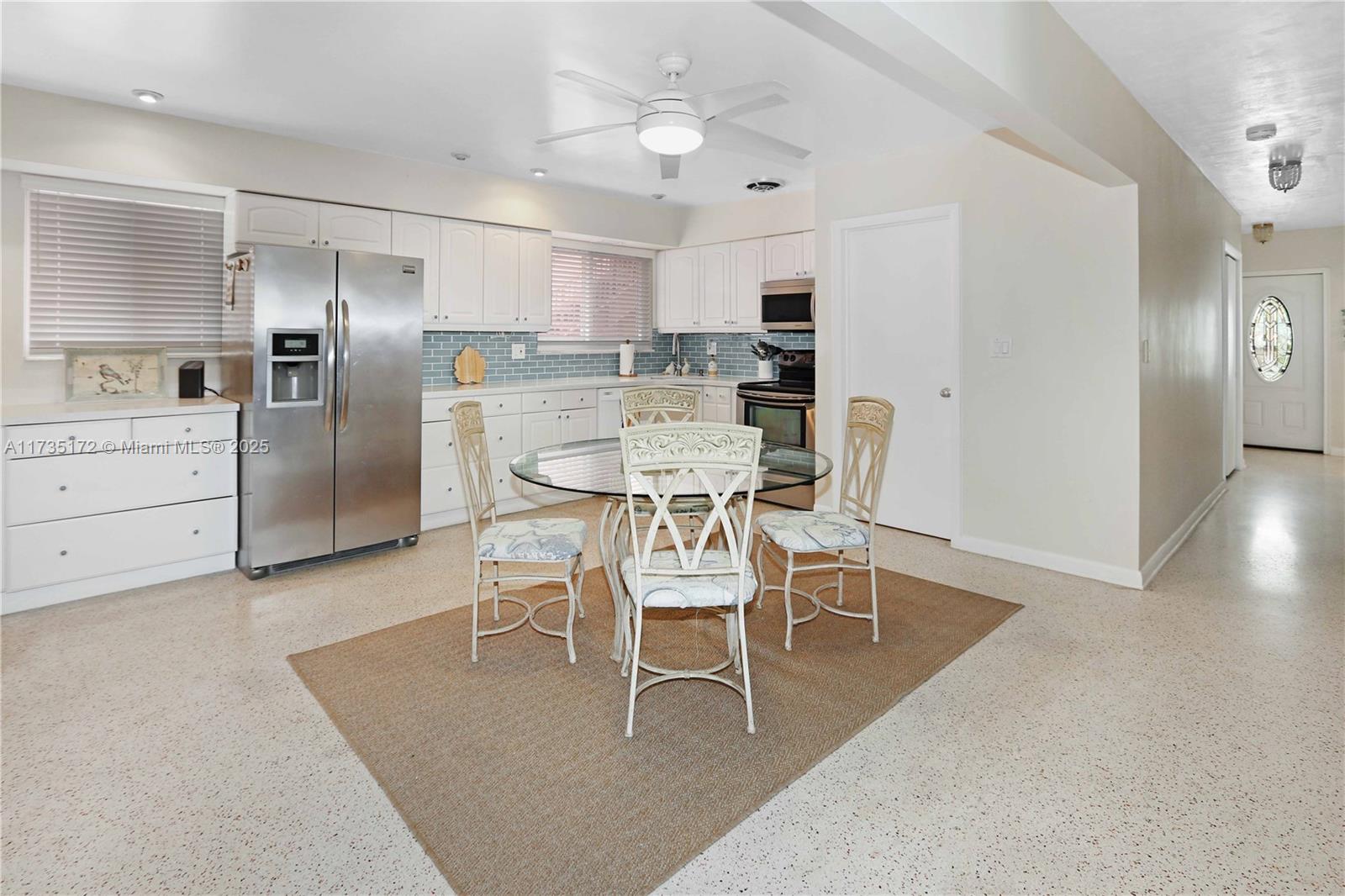 HOLLYWOOD BEACH - Residential Lease