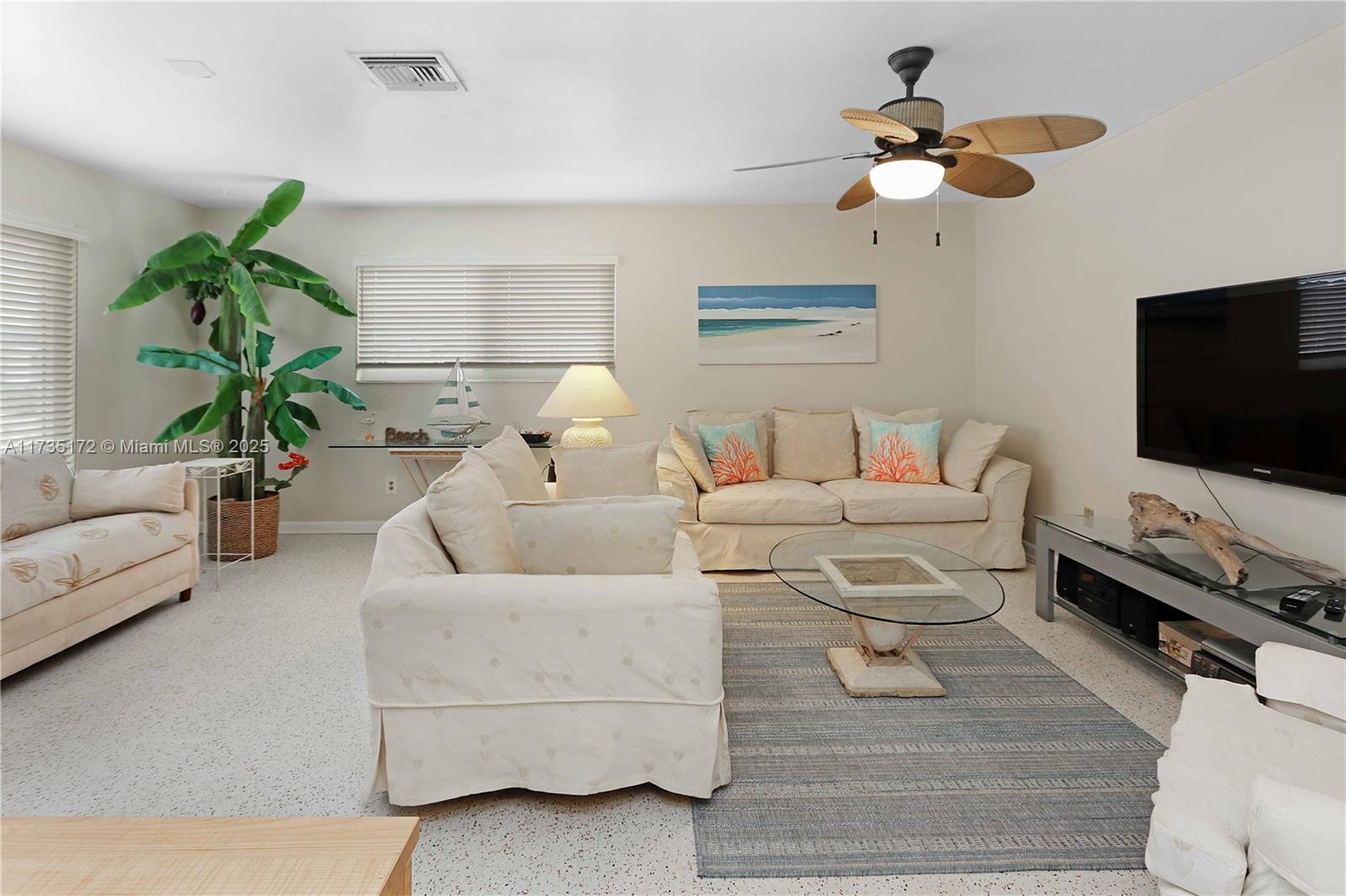 HOLLYWOOD BEACH - Residential Lease