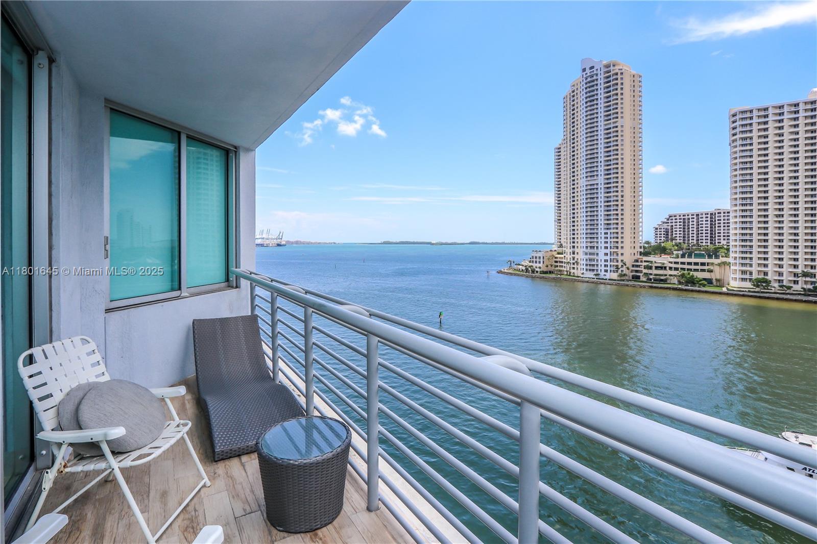 Rental Property at 335 S Biscayne Blvd 807, Miami, Broward County, Florida - Bedrooms: 2 
Bathrooms: 2  - $4,000 MO.