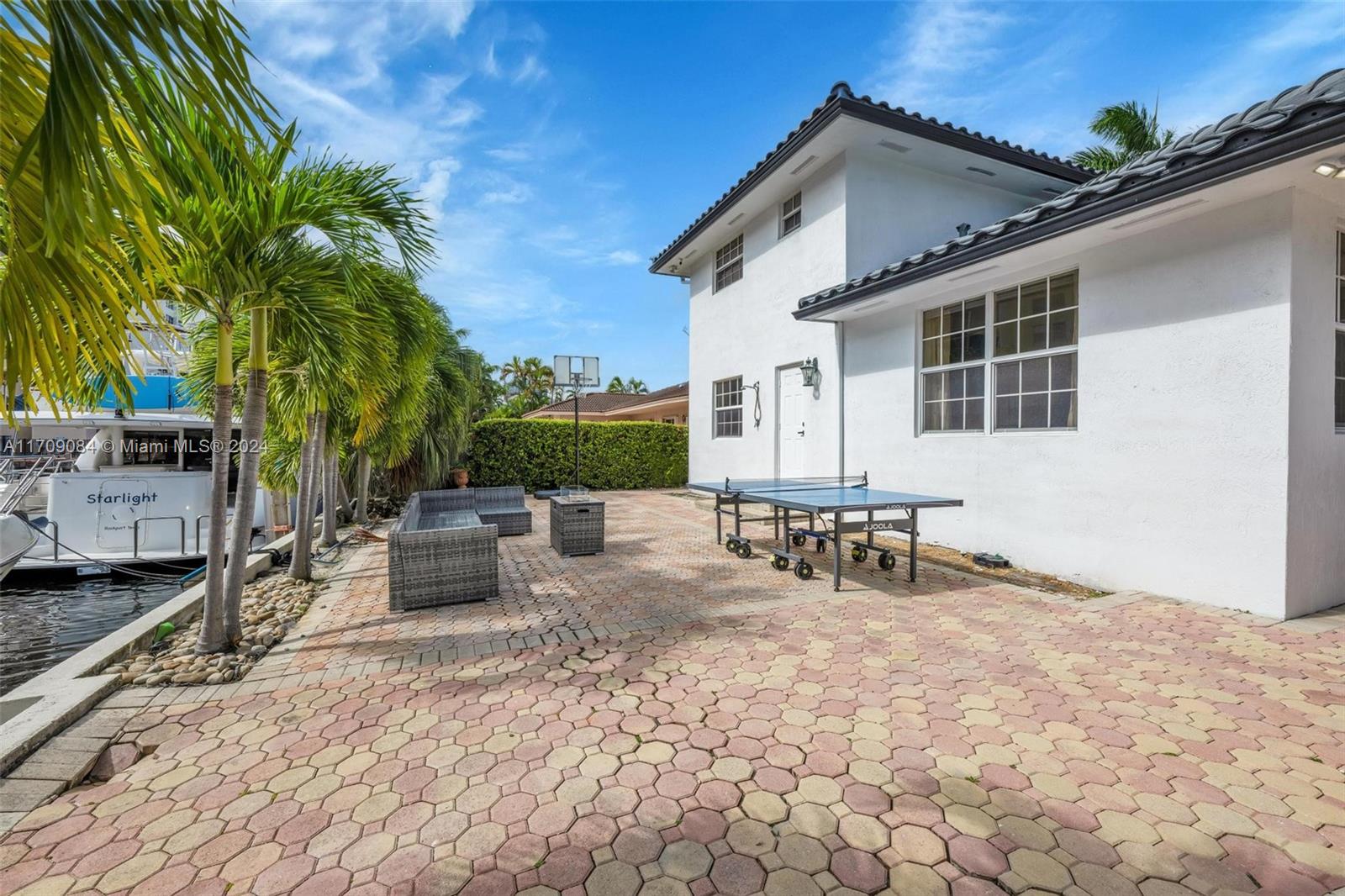 EASTERN SHORES - Residential