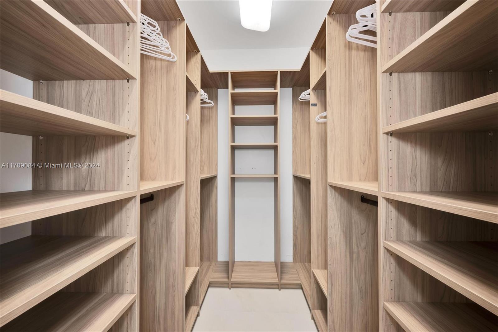 EASTERN SHORES - Residential