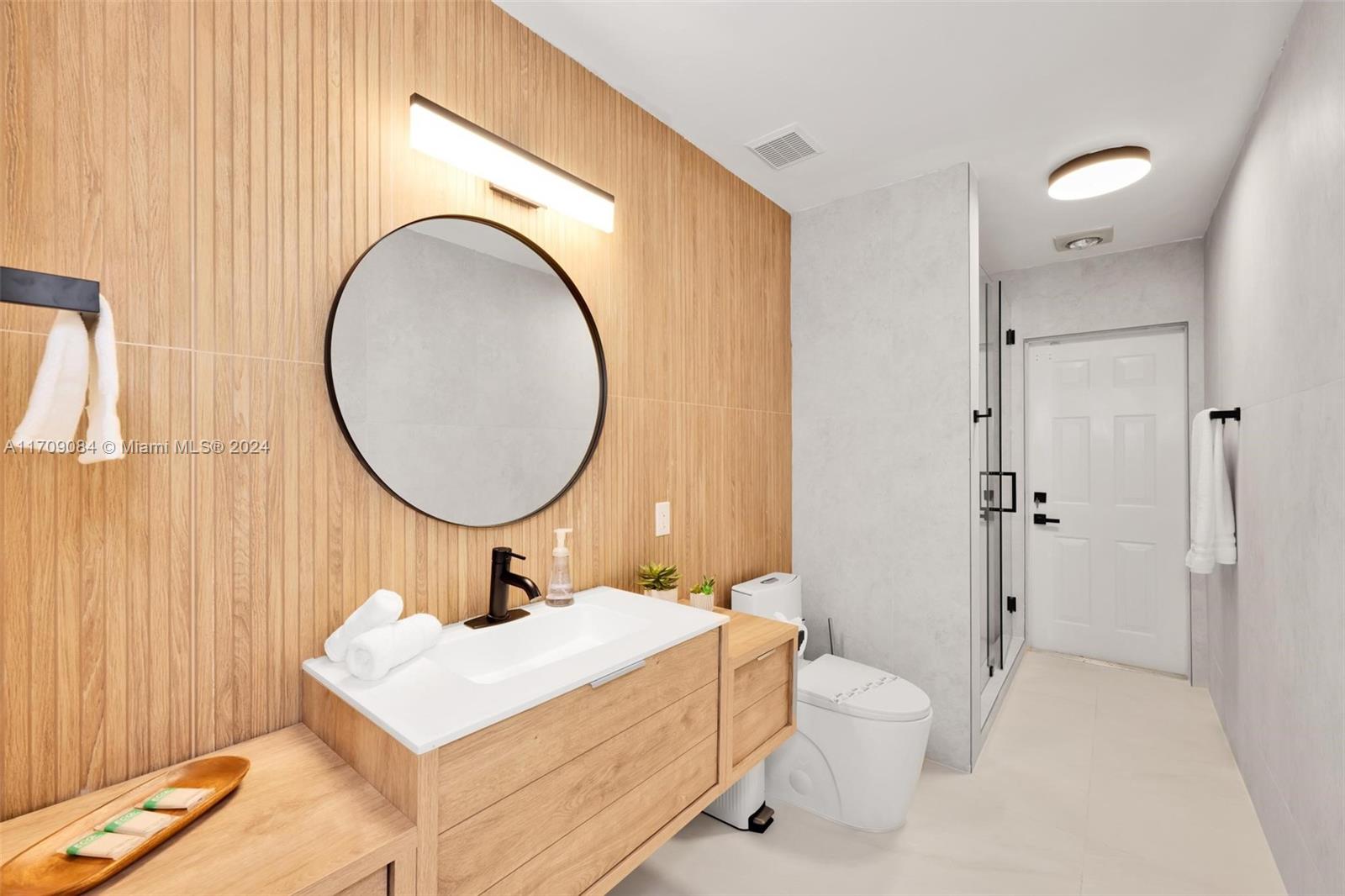 EASTERN SHORES - Residential