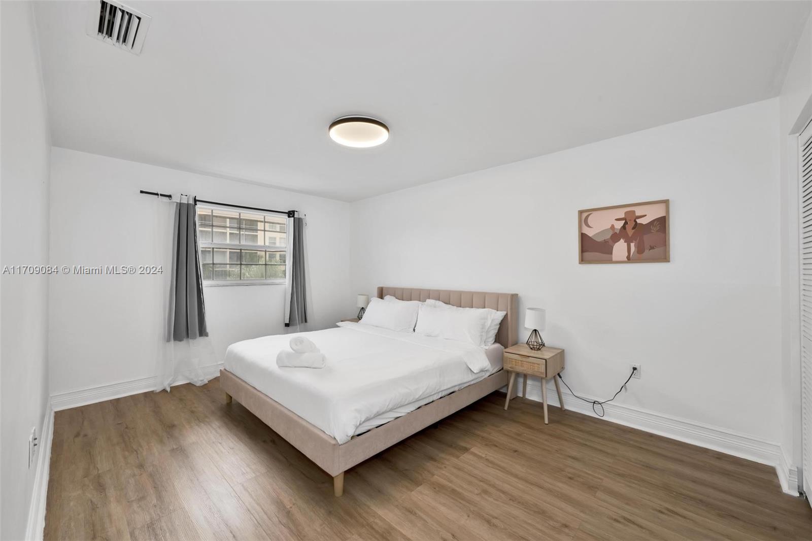 EASTERN SHORES - Residential