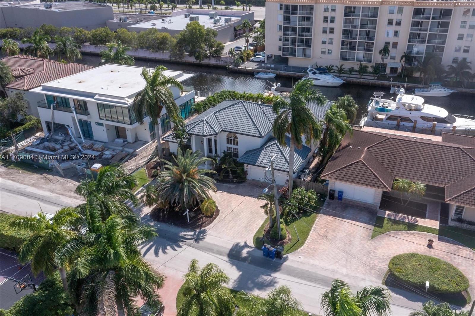 EASTERN SHORES - Residential